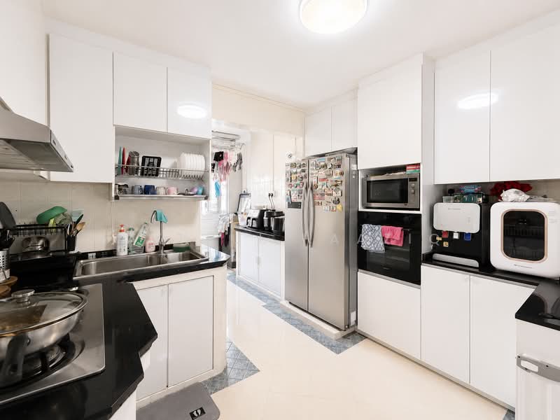 453 Pasir Ris Drive 6, 453 Pasir Ris Drive 6, 3 Bedrooms, 1,130 sqft, HDB Flat For Sale, by Fakhrul Haaziq, 500165438 - Kitchen - PropertyGuru.com.sg