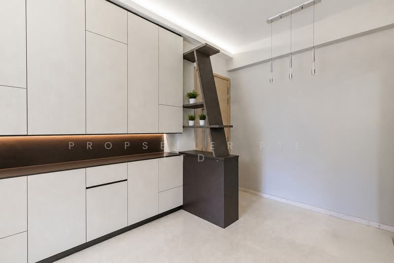 The Luxurie, 21 Compassvale Road, 2 Bedrooms, 1,001 sqft, Condominium For Sale, by Elaine Wong, 500165439 - Interior - PropertyGuru.com.sg