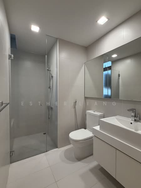 Ascentia Sky, 1 Alexandra View, 3 Bedrooms, 1,475 sqft, Condominium For Rent, by Esther Liang, 500165442 - Bathroom - PropertyGuru.com.sg