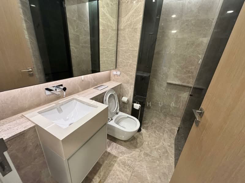 Amber Park, 18 Amber Gardens, 2 Bedrooms, 829 sqft, Condominium For Sale, by Klaire Phua, 500165463 - Bathroom - PropertyGuru.com.sg