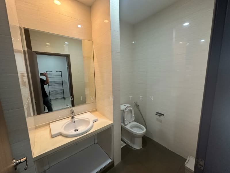 Tai Yuan Garden, Tai Yuan Heights, Room Rental, 200 sqft, Semi-Detached House For Rent, by Alvin Ten, 500165470 - Bathroom - PropertyGuru.com.sg