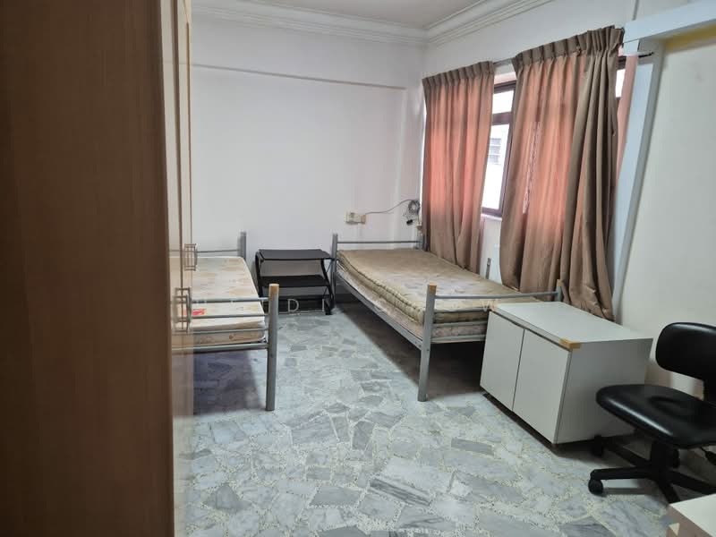 143 Potong Pasir Avenue 2, 143 Potong Pasir Avenue 2, Room Rental, 150 sqft, HDB Flat For Rent, by Heidi Chow, 500165477 - Bedroom - PropertyGuru.com.sg