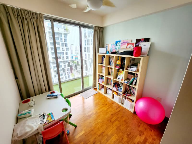 FLO Residence, Punggol Field Walk, 3 Bedrooms, 969 sqft, Condominium For Sale, by Joyce Wee, 500165479 - Study - PropertyGuru.com.sg