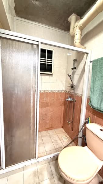 321B Anchorvale Drive, 321B Anchorvale Drive, 3 Bedrooms, 1,184 sqft, HDB Flat For Sale, by Steven Choo, 500165480 - Bathroom - PropertyGuru.com.sg