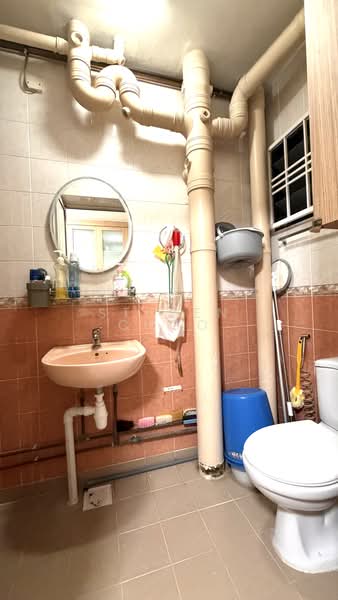 321B Anchorvale Drive, 321B Anchorvale Drive, 3 Bedrooms, 1,184 sqft, HDB Flat For Sale, by Steven Choo, 500165480 - Bathroom - PropertyGuru.com.sg