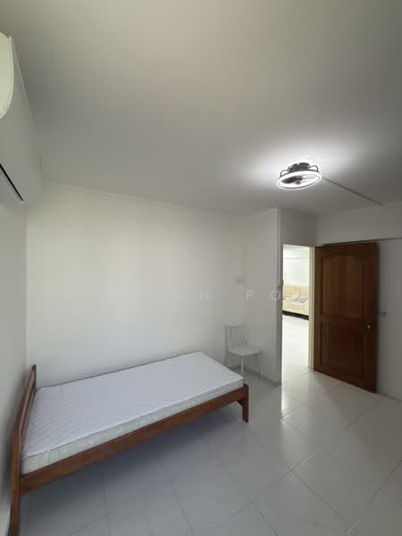 365 Clementi Avenue 2, 365 Clementi Avenue 2, Room Rental, 128 sqft, HDB Flat For Rent, by Elijah Poh, 500165491 - Bedroom - PropertyGuru.com.sg