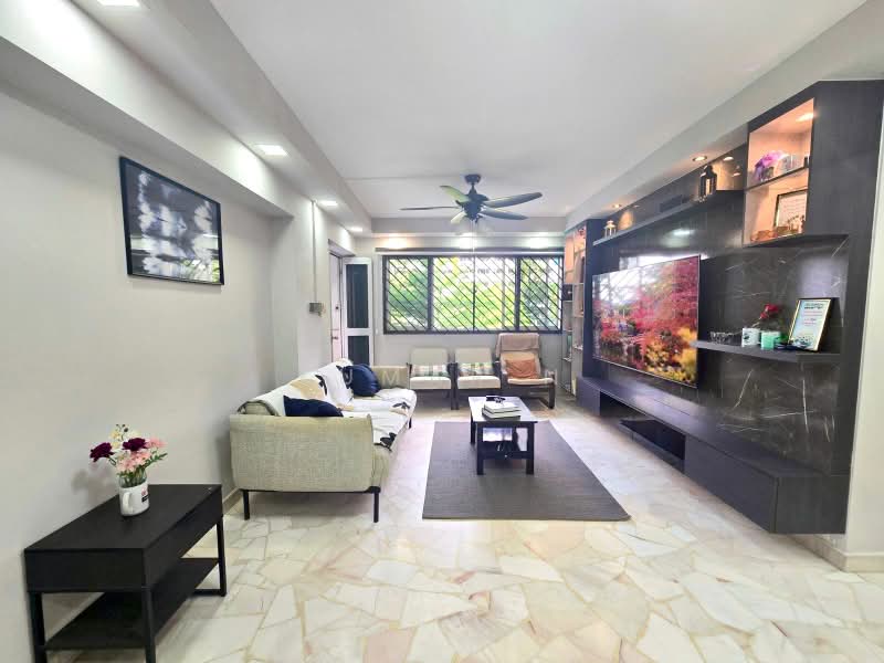 943 Jurong West Street 91, 943 Jurong West Street 91, 3 Bedrooms, 1,130 sqft, HDB Flat For Sale, by Kumar N, 500165497 - Living Room - PropertyGuru.com.sg