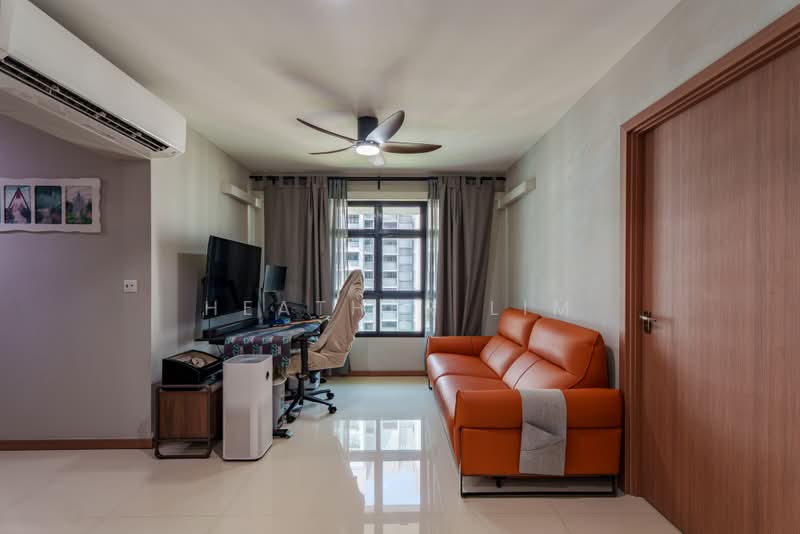 420B Northshore Drive, 420B Northshore Drive, 3 Bedrooms, 1,022 sqft, HDB Flat For Sale, by HEATHER LIM, 500165500 - Living Room - PropertyGuru.com.sg
