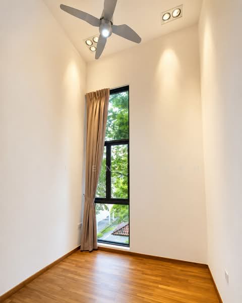 The Skywoods, 5 Dairy Farm Heights, 3 Bedrooms, 1,184 sqft, Condominium For Sale, by Eeleen Phuah, 500165518 - Room 3 - PropertyGuru.com.sg