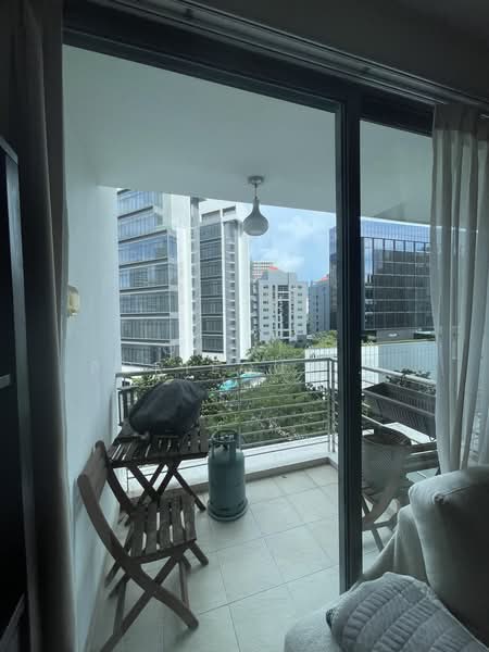 Watermark Robertson Quay, 3 Rodyk Street, 3 Bedrooms, 1,076 sqft, Apartment For Rent, by Olivia Porteous 彭逸裳, 500165525 - Balcony - PropertyGuru.com.sg