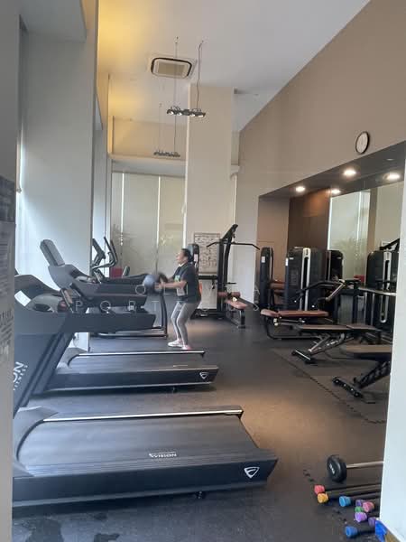 Watermark Robertson Quay, 3 Rodyk Street, 3 Bedrooms, 1,076 sqft, Apartment For Rent, by Olivia Porteous 彭逸裳, 500165525 - Gym - PropertyGuru.com.sg