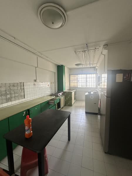 226 Tampines Street 23, 226 Tampines Street 23, 2 Bedrooms, 786 sqft, HDB Flat For Rent, by Mark Teo, 500165529 - Kitchen - PropertyGuru.com.sg