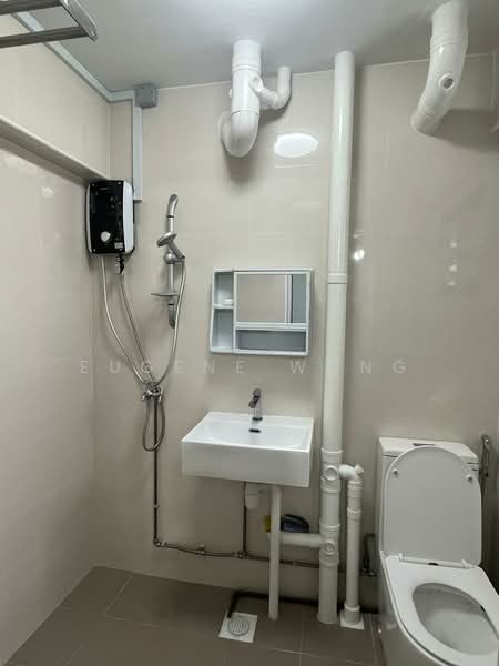 403 Yishun Avenue 6, 403 Yishun Avenue 6, 3 Bedrooms, 1,119 sqft, HDB Flat For Sale, by Eugene Wong, 500165533 - Bathroom - PropertyGuru.com.sg