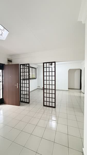 438 Fajar Road, 438 Fajar Road, 3 Bedrooms, 1,119 sqft, HDB Flat For Sale, by Joe Ng Xu Hong 黄緒汯, 500165534 - Entrance - PropertyGuru.com.sg
