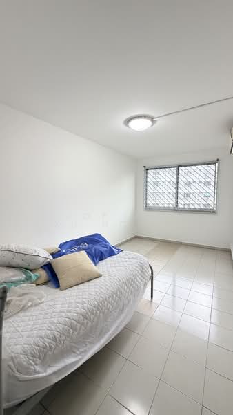 438 Fajar Road, 438 Fajar Road, 3 Bedrooms, 1,119 sqft, HDB Flat For Sale, by Joe Ng Xu Hong 黄緒汯, 500165534 - Bedroom - PropertyGuru.com.sg