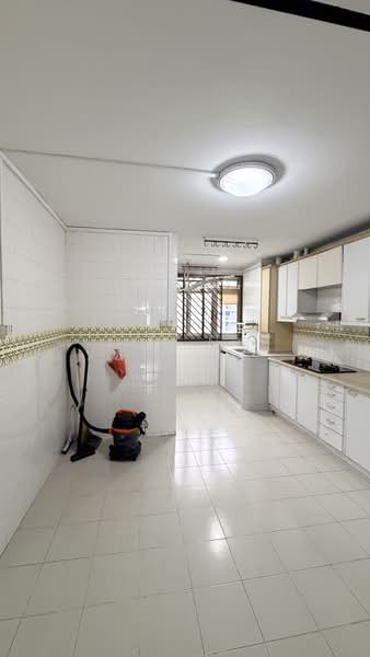 438 Fajar Road, 438 Fajar Road, 3 Bedrooms, 1,119 sqft, HDB Flat For Sale, by Joe Ng Xu Hong 黄緒汯, 500165534 - Kitchen - PropertyGuru.com.sg