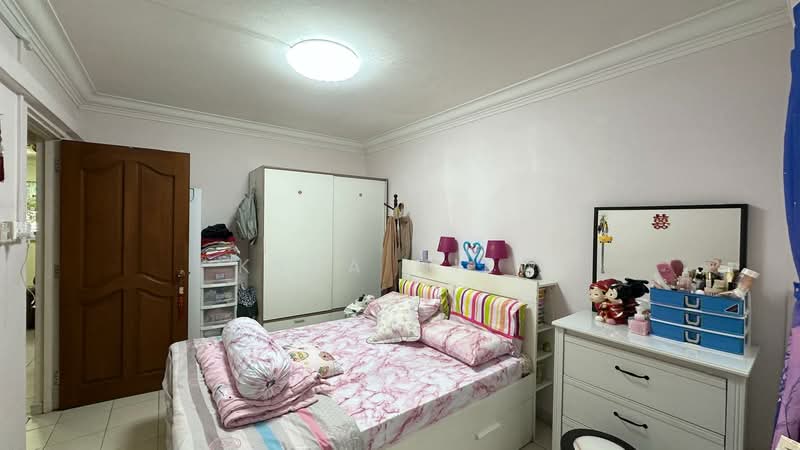 915 Jurong West Street 91, 915 Jurong West Street 91, 2 Bedrooms, 785 sqft, HDB Flat For Rent, by Kyra Niew, 500165537 - Bedroom - PropertyGuru.com.sg