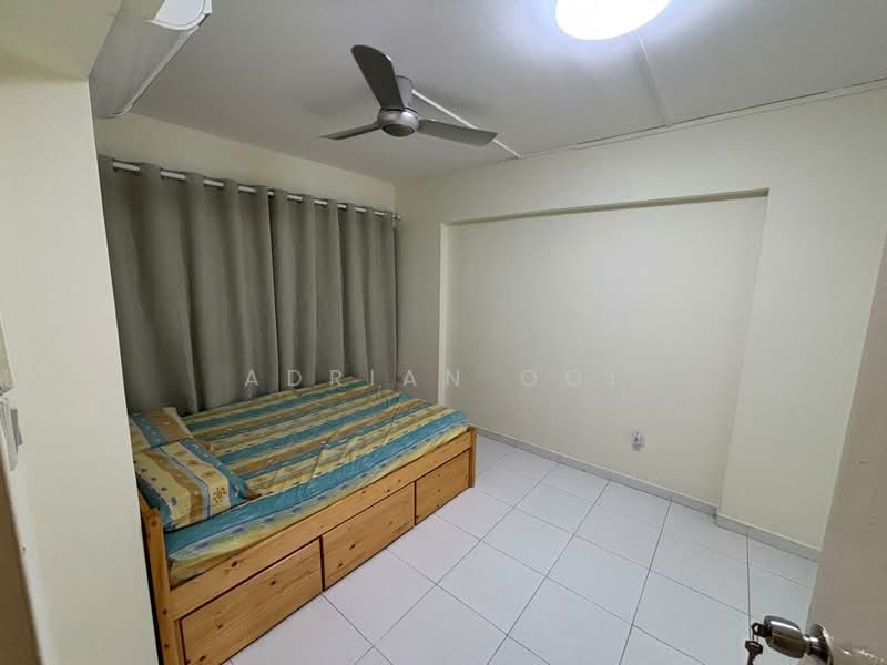 688B Choa Chu Kang Drive, 688B Choa Chu Kang Drive, Room Rental, 200 sqft, HDB Flat For Rent, by Adrian Ooi, 500165543 - Bedroom - PropertyGuru.com.sg