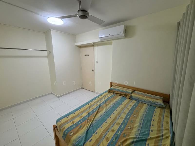 688B Choa Chu Kang Drive, 688B Choa Chu Kang Drive, Room Rental, 200 sqft, HDB Flat For Rent, by Adrian Ooi, 500165543 - Bedroom - PropertyGuru.com.sg
