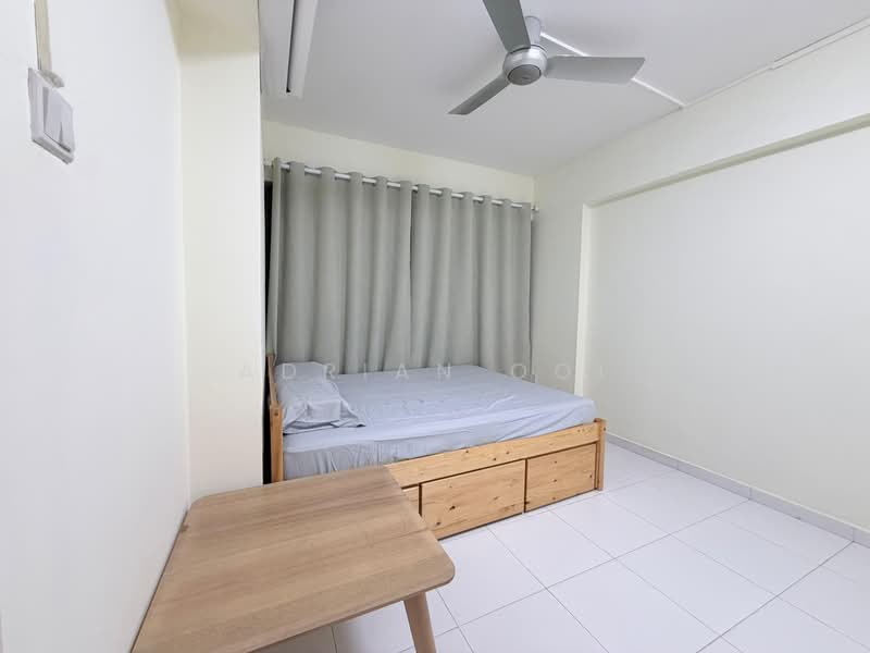 688B Choa Chu Kang Drive, 688B Choa Chu Kang Drive, Room Rental, 200 sqft, HDB Flat For Rent, by Adrian Ooi, 500165543 - Bedroom - PropertyGuru.com.sg