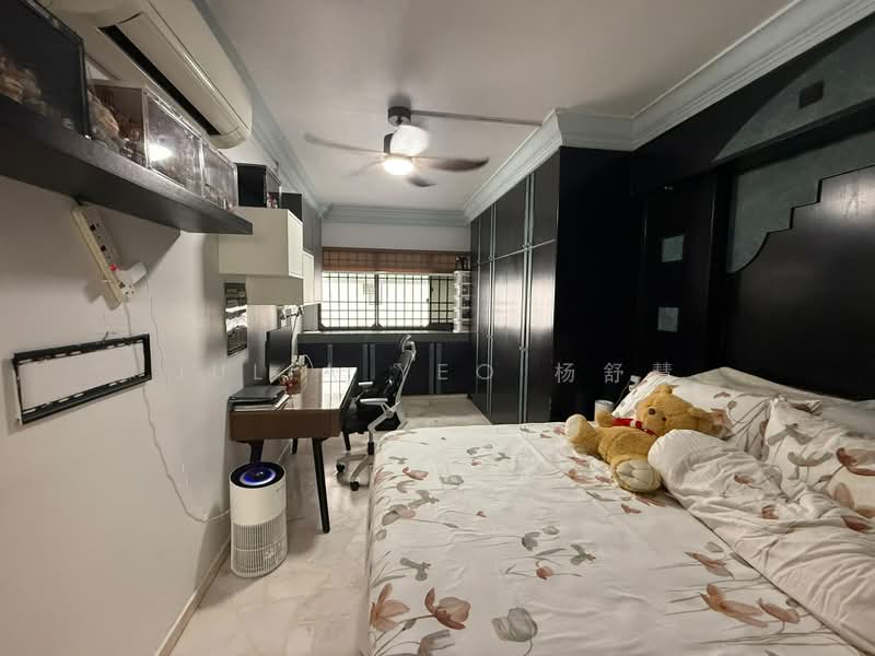 639 Jurong West Street 61, 639 Jurong West Street 61, 3 Bedrooms, 1,076 sqft, HDB Flat For Sale, by Julia Yeo 杨舒慧, 500165547 - Bedroom - PropertyGuru.com.sg