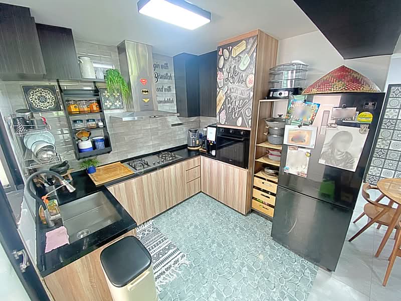 104C Canberra Street, 104C Canberra Street, 3 Bedrooms, 1,001 sqft, HDB Flat For Sale, by Eugene Chen, 500165573 - Kitchen - PropertyGuru.com.sg