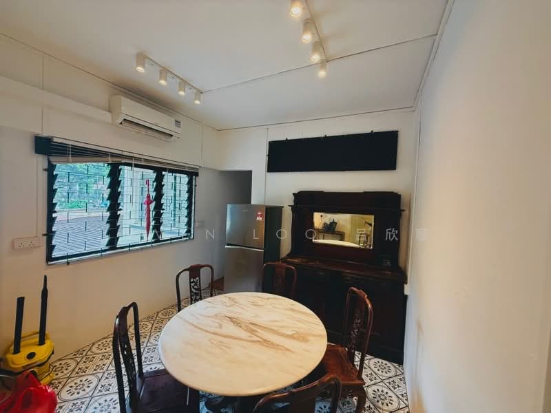 Near Mattar Mrt no gst immediate renovated with washroom, , 800 sqft, Office For Rent, by Laven Loo 吕欣颐, 500165574 - CommercialGuru.com.sg