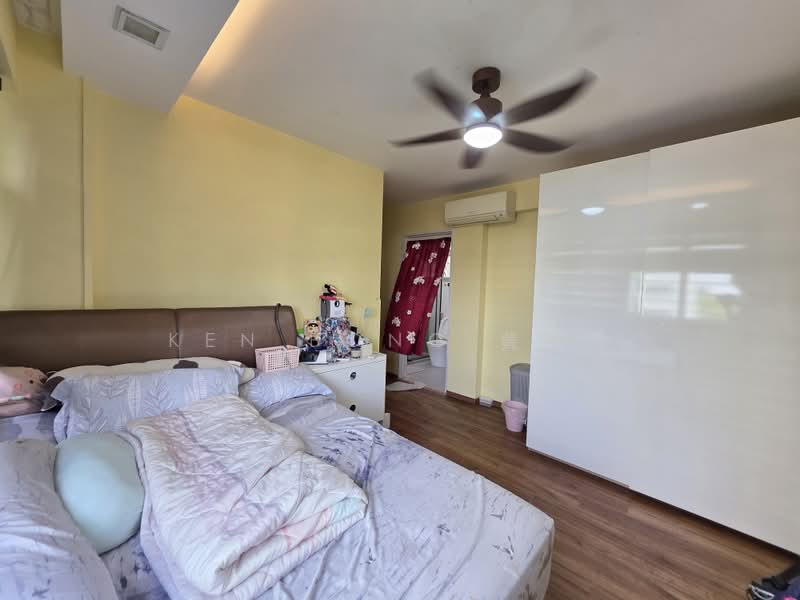312B Sumang Link, 312B Sumang Link, 3 Bedrooms, 990 sqft, HDB Flat For Sale, by Ken Bong 黄慧锋, 500165580 - Master Bedroom - PropertyGuru.com.sg
