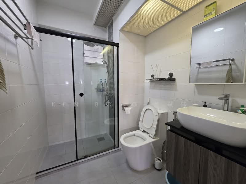 312B Sumang Link, 312B Sumang Link, 3 Bedrooms, 990 sqft, HDB Flat For Sale, by Ken Bong 黄慧锋, 500165580 - Bathroom - PropertyGuru.com.sg