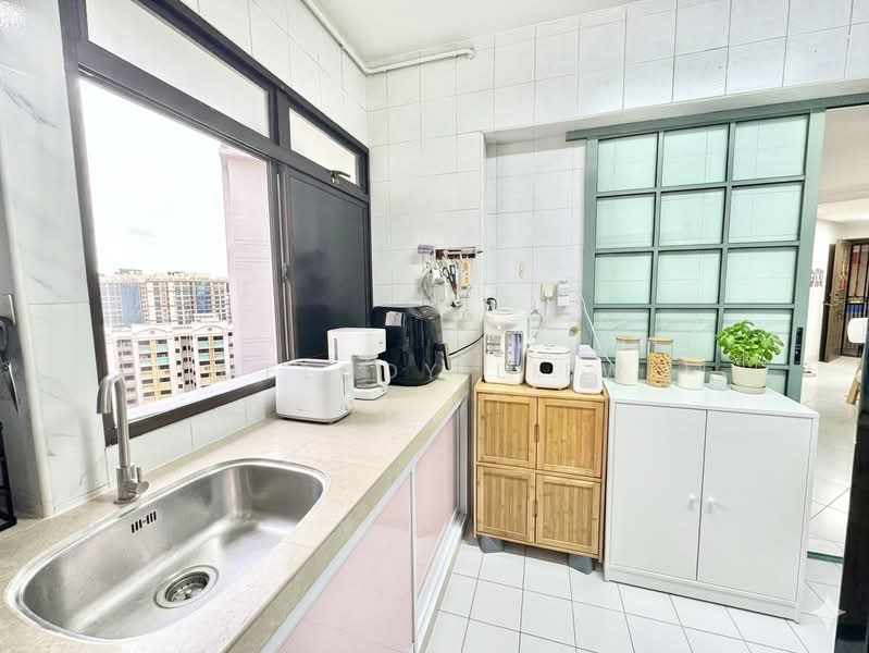 672A Choa Chu Kang Crescent, 672A Choa Chu Kang Crescent, 4 Bedrooms, 1,130 sqft, HDB Flat For Sale, by Melody Liew, 500165585 - Kitchen - PropertyGuru.com.sg