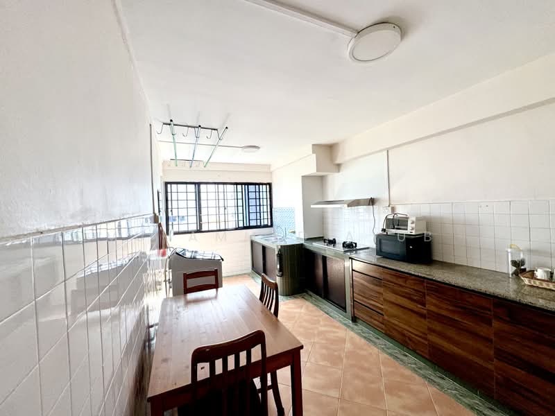 215 Bukit Batok Street 21, 215 Bukit Batok Street 21, 1 Bedroom, 721 sqft, HDB Flat For Rent, by Muhammed Ayub, 500165589 - Kitchen - PropertyGuru.com.sg