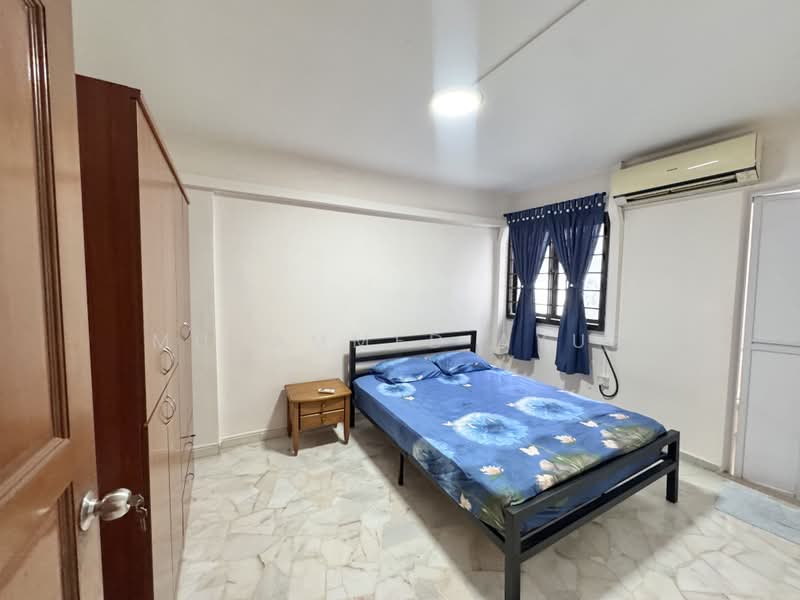 215 Bukit Batok Street 21, 215 Bukit Batok Street 21, 1 Bedroom, 721 sqft, HDB Flat For Rent, by Muhammed Ayub, 500165589 - Bedroom - PropertyGuru.com.sg