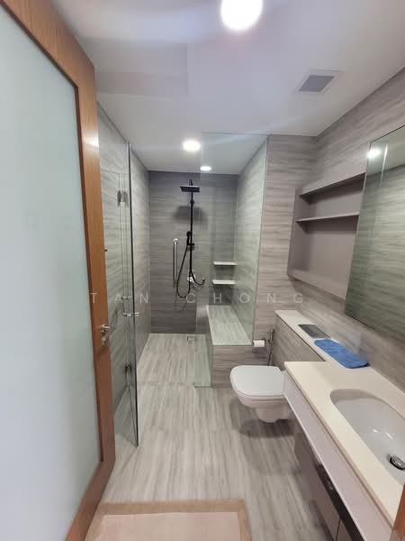 Trilive, 111 Tampines Road, 3 Bedrooms, 883 sqft, Condominium For Sale, by Tan Chong, 500165607 - Bathroom - PropertyGuru.com.sg