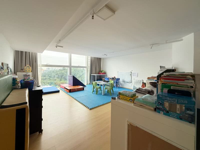 The Central, 8 Eu Tong Sen Street, Boat Quay / Raffles Place / Marina, 635 sqft, Office For Sale, by Wong Lay Cheng (黄丽清), 500165608 - Study - CommercialGuru.com.sg