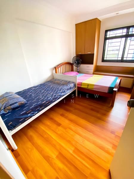 319B Anchorvale Drive, 319B Anchorvale Drive, 3 Bedrooms, 1,292 sqft, HDB Flat For Sale, by Seah Siew Lin, 500165616 - Bedroom - PropertyGuru.com.sg