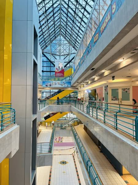 Forum Galleria Shopping Centre, 583 Orchard Road, 1,968 sqft, Mall Shop For Rent, by Darryl Tan, 500165617 - Interior - CommercialGuru.com.sg
