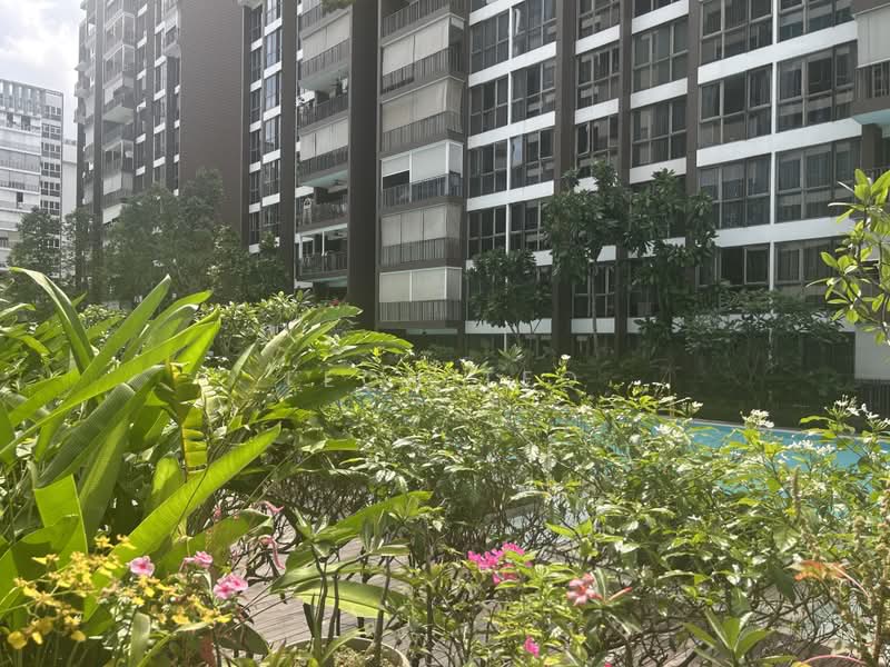 Bellewoods, 100 Woodlands Avenue 5, 3 Bedrooms, 1,066 sqft, Executive Condominium For Sale, by Leon Teo, 500165618 - Exterior - PropertyGuru.com.sg