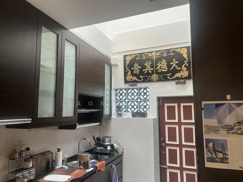 Conservation shophouse for residence / Home office, Spottiswoode, 2,100 sqft, Shop / Shophouse For Rent, by Agnes Ng, 500165621 - Kitchen - CommercialGuru.com.sg
