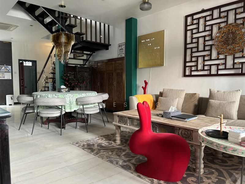 Conservation shophouse for residence / Home office, Spottiswoode, 2,100 sqft, Shop / Shophouse For Rent, by Agnes Ng, 500165621 - Living Room - CommercialGuru.com.sg