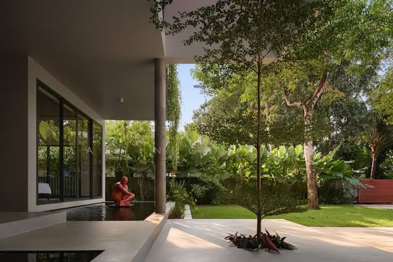 Namly Vicinity 🌟 Prime Rebuild 实惠别墅 🌟Low $PSF, , 6 Bedrooms, 9,750 sqft, Detached House For Sale, by Martin Goh 吴伟楠, 500165625 - Exterior - PropertyGuru.com.sg