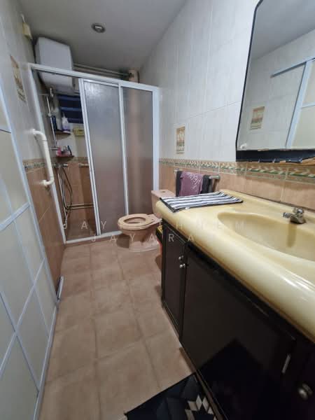 404B Fernvale Lane, 404B Fernvale Lane, Room Rental, 50 sqft, HDB Flat For Rent, by Jayrethnem Jayaram, 500165627 - Bathroom - PropertyGuru.com.sg