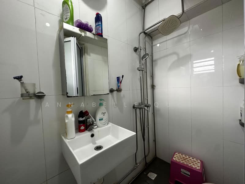 320B Anchorvale Drive, 320B Anchorvale Drive, Room Rental, 270 sqft, HDB Flat For Rent, by Annabelle Quek, 500165628 - Bathroom - PropertyGuru.com.sg