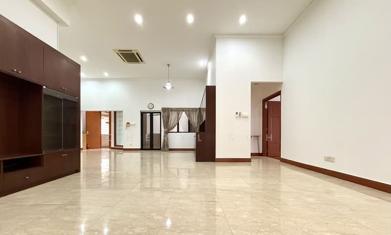 Heritage View, 10 Dover Rise, 5 Bedrooms, 2,616 sqft, Condominium For Rent, by Cheryl Soh, 500165629 - Living Room - PropertyGuru.com.sg
