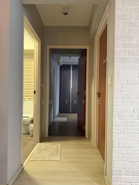 443C Bukit Batok West Avenue 8, 443C Bukit Batok West Avenue 8, 3 Bedrooms, 1,205 sqft, HDB Flat For Sale, by Eric Tay CK, 500165630 - Walkway - PropertyGuru.com.sg
