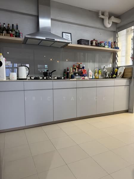 443C Bukit Batok West Avenue 8, 443C Bukit Batok West Avenue 8, 3 Bedrooms, 1,205 sqft, HDB Flat For Sale, by Eric Tay CK, 500165630 - Kitchen - PropertyGuru.com.sg