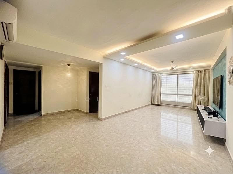 Simei Green Condominium, 11 Simei Street 4, 3 Bedrooms, 1,195 sqft, Condominium For Sale, by Lois Tan, 500165636 - PropertyGuru.com.sg