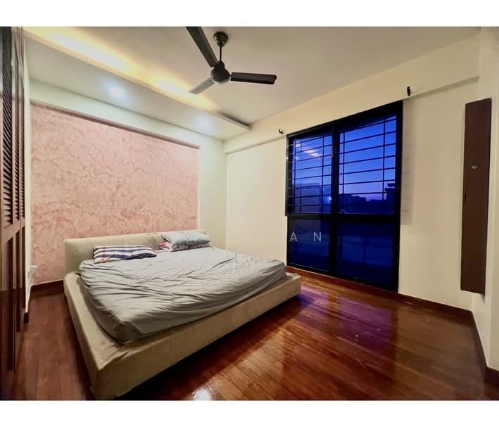 Simei Green Condominium, 11 Simei Street 4, 3 Bedrooms, 1,195 sqft, Condominium For Sale, by Lois Tan, 500165636 - PropertyGuru.com.sg