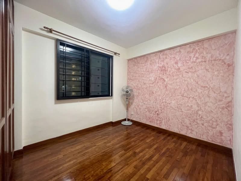 Simei Green Condominium, 11 Simei Street 4, 3 Bedrooms, 1,195 sqft, Condominium For Sale, by Lois Tan, 500165636 - PropertyGuru.com.sg