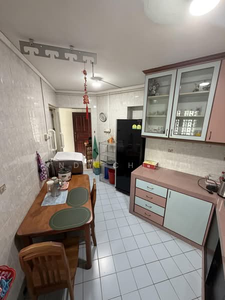 649A Jurong West Street 61, 649A Jurong West Street 61, 3 Bedrooms, 980 sqft, HDB Flat For Rent, by Sandy Chieng, 500165642 - Kitchen - PropertyGuru.com.sg