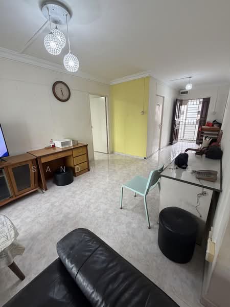 649A Jurong West Street 61, 649A Jurong West Street 61, 3 Bedrooms, 980 sqft, HDB Flat For Rent, by Sandy Chieng, 500165642 - Living Room - PropertyGuru.com.sg
